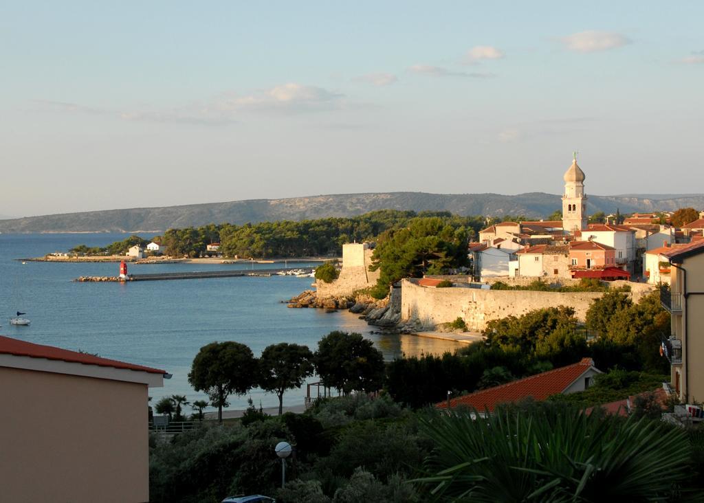 Apartment Tomic Krk Krk Town Exteriér fotografie
